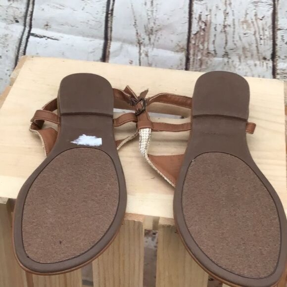 Sugar Pineapple Embroidered Patch Sandals Size 7.5 M Thong Sandal with Sling Bac - Picture 3 of 3